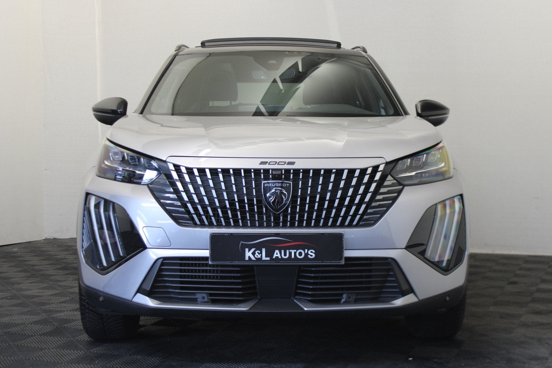 Peugeot 2008 1.2 PureTech GT |Pano|Massage|Stoelverw.|, Auto's, Gebruikt, 1180 kg, 3 cilinders, SUV of Terreinwagen