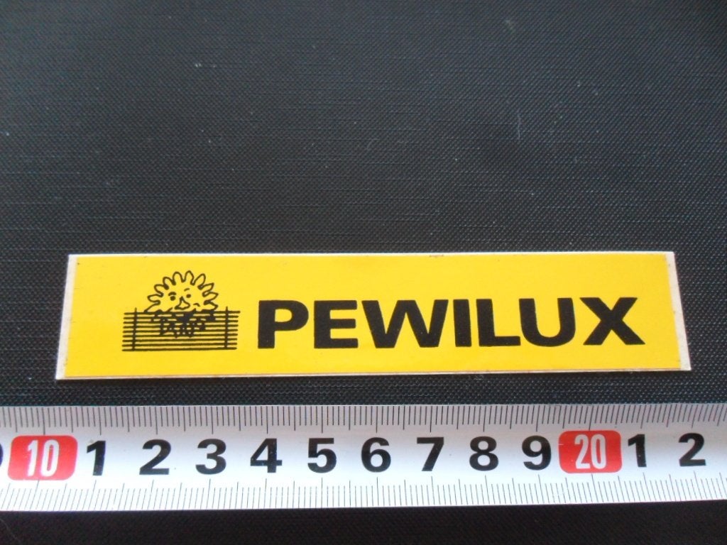 sticker PEWILUX, Ophalen, Zo goed als nieuw