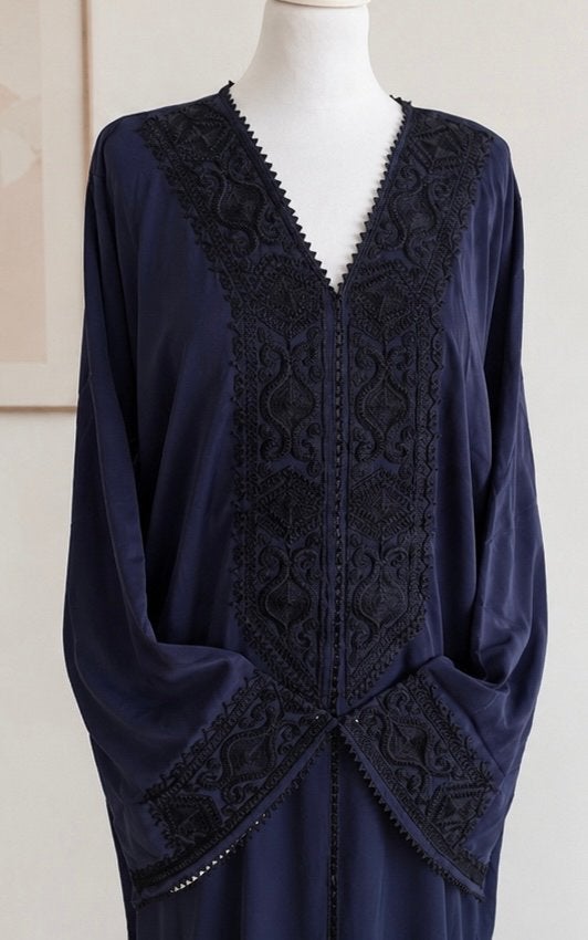 Caftan Marokkaanse Jurk - Donkerblauw met Borduurwerk, Maat 38/40 (M), Blauw, Ophalen of Verzenden, Zo goed als nieuw