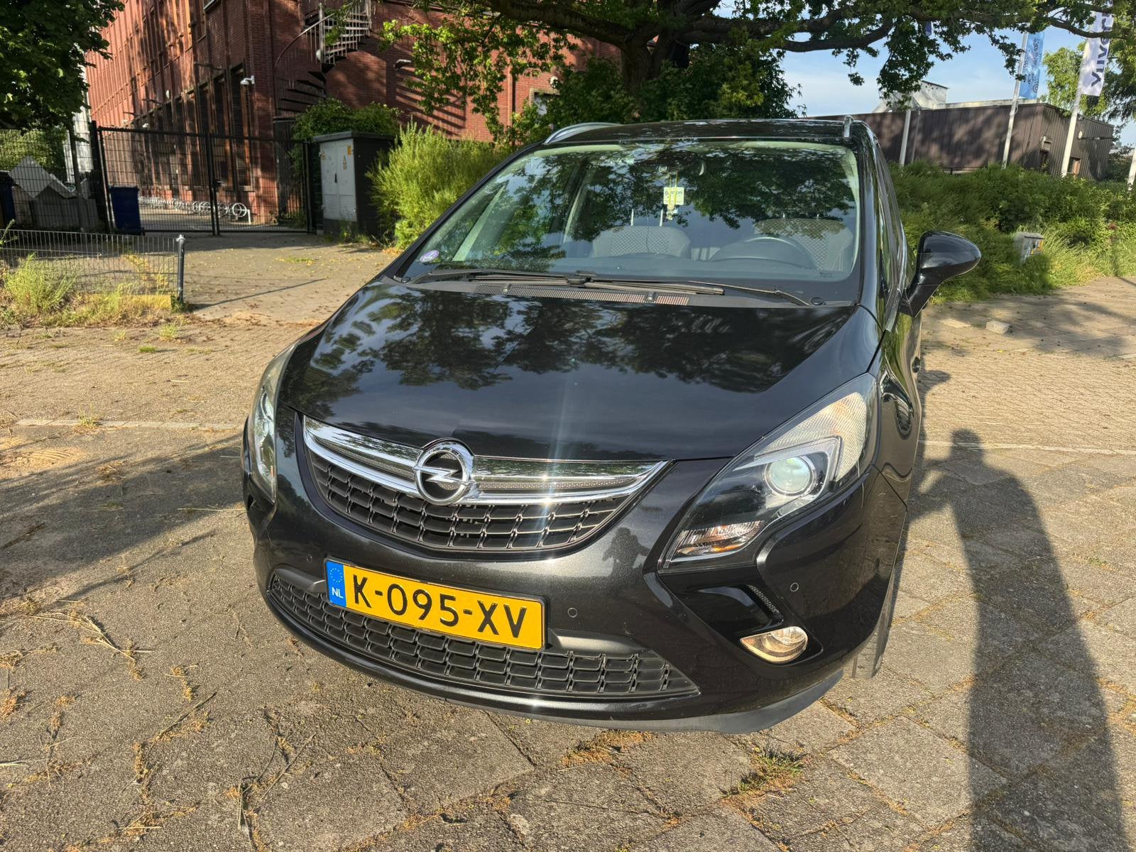 Mooie Zafira Tourer 7 persoons!, Auto's, Voorwielaandrijving, Stof, Zwart, Stoelverwarming