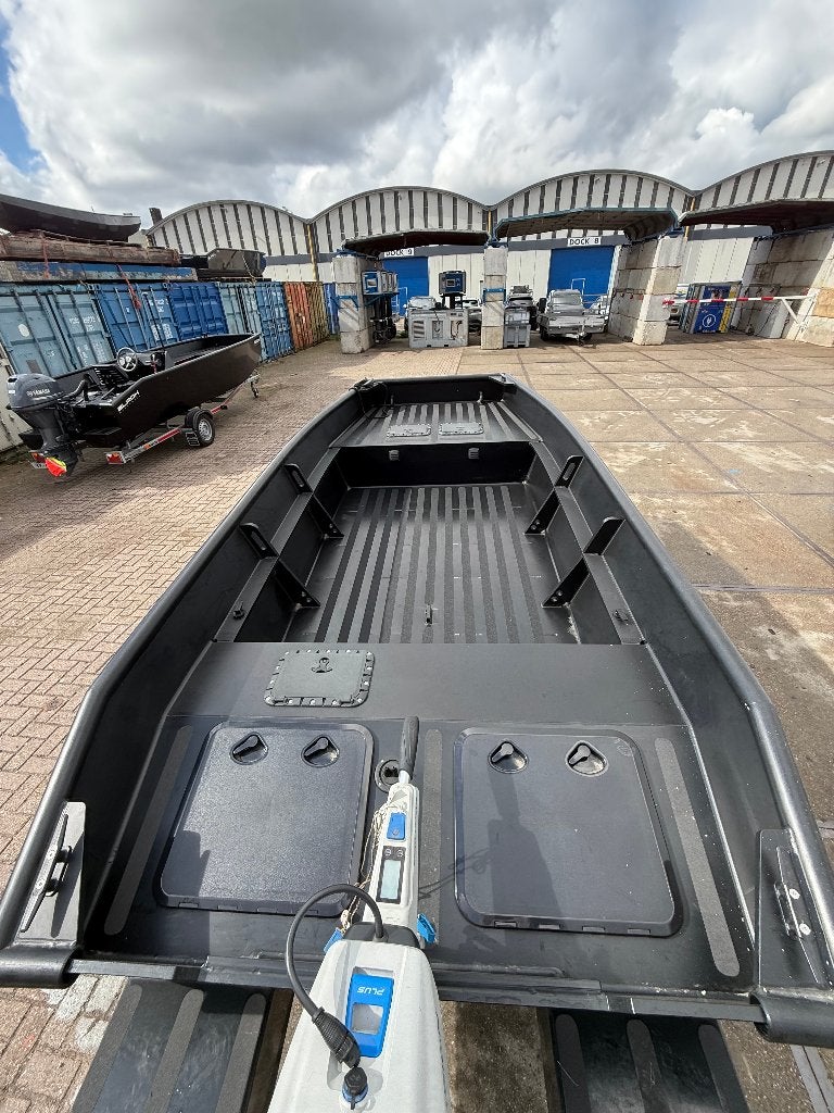 Demo Black Workboats BJ 450 PRO 18, Ophalen, Kunststof, Zo goed als nieuw, 2 m