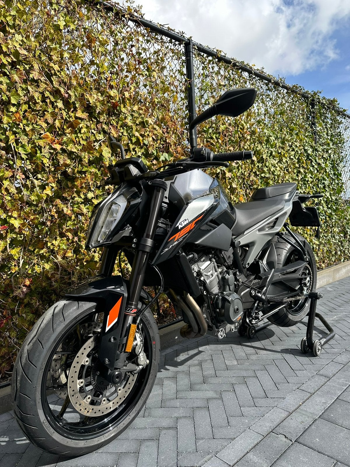 KTM Duke 790, Motoren, 2 cilinders, 790 cc, Motorrijbewijs A, Traction Control