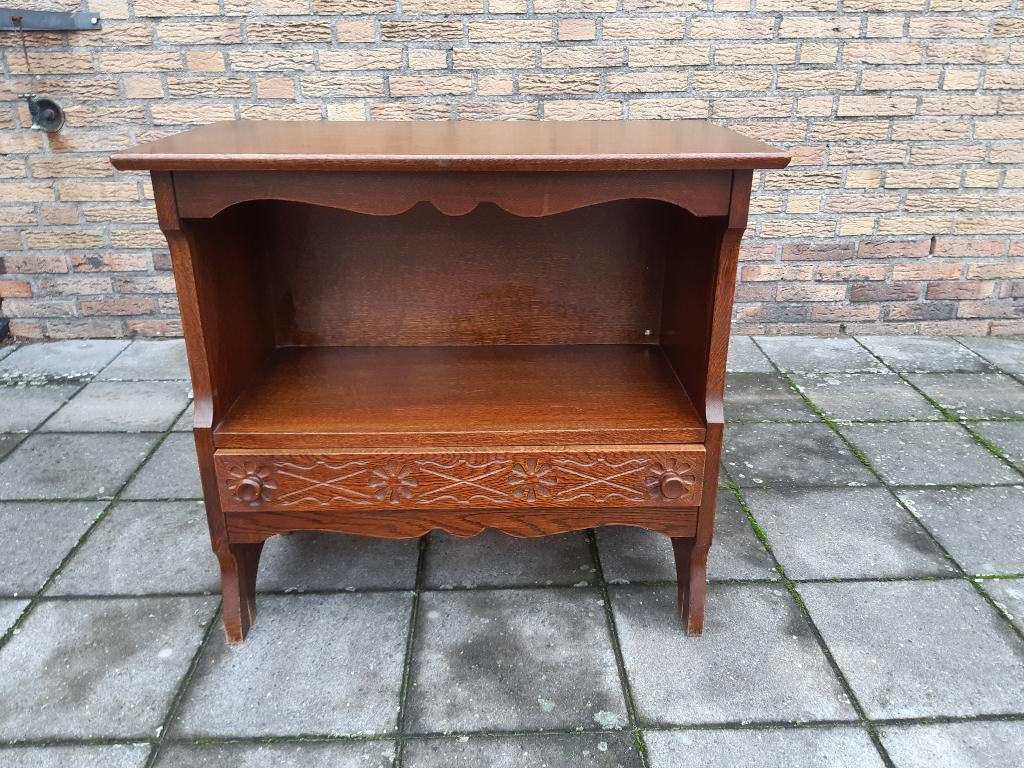 Antieke TV kast, Ophalen