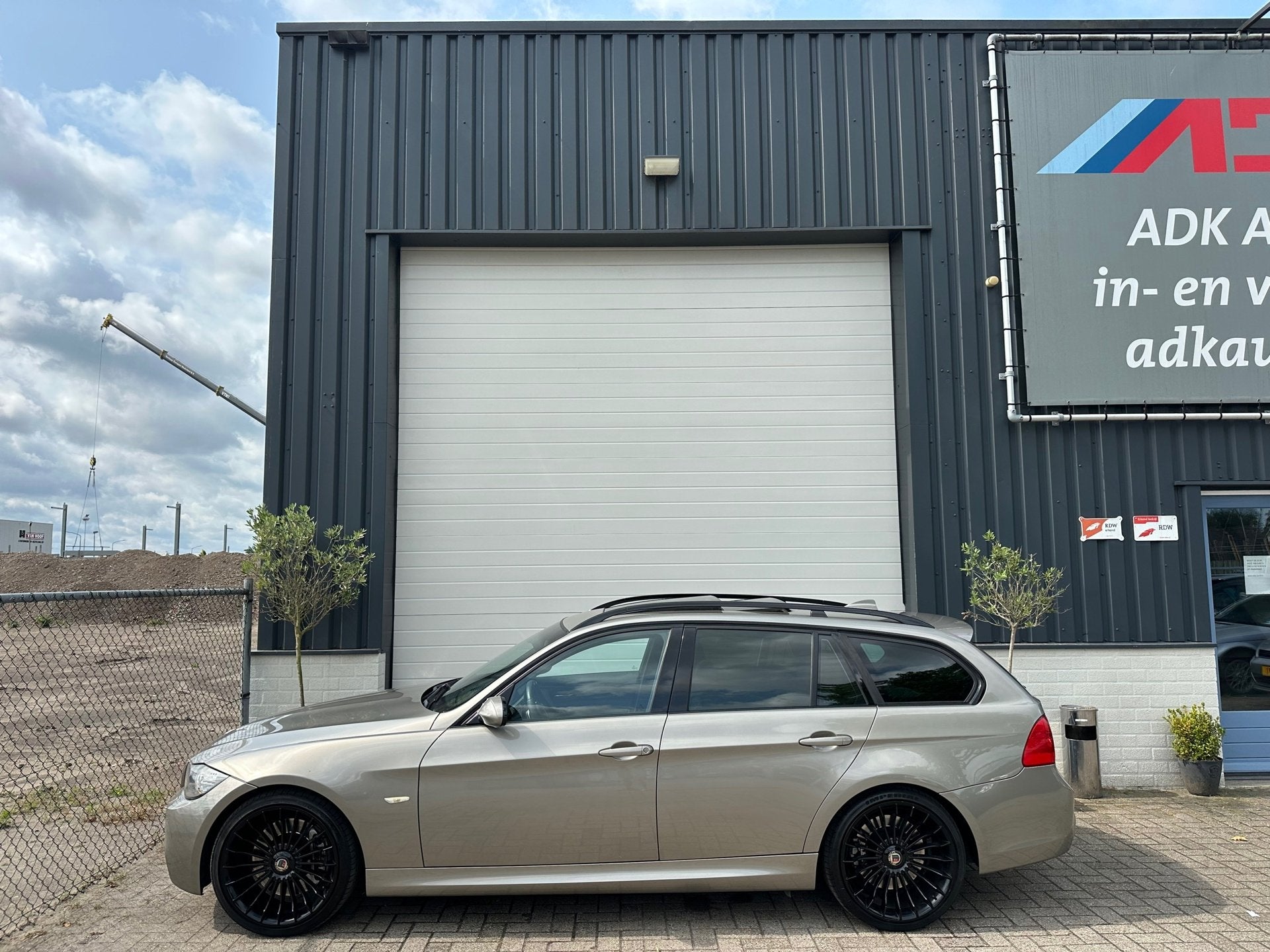 BMW 3-serie Touring 335i High Executive 400+PK/ACC/M PAKKET/, Automaat, Achterwielaandrijving, Gebruikt, Zwart