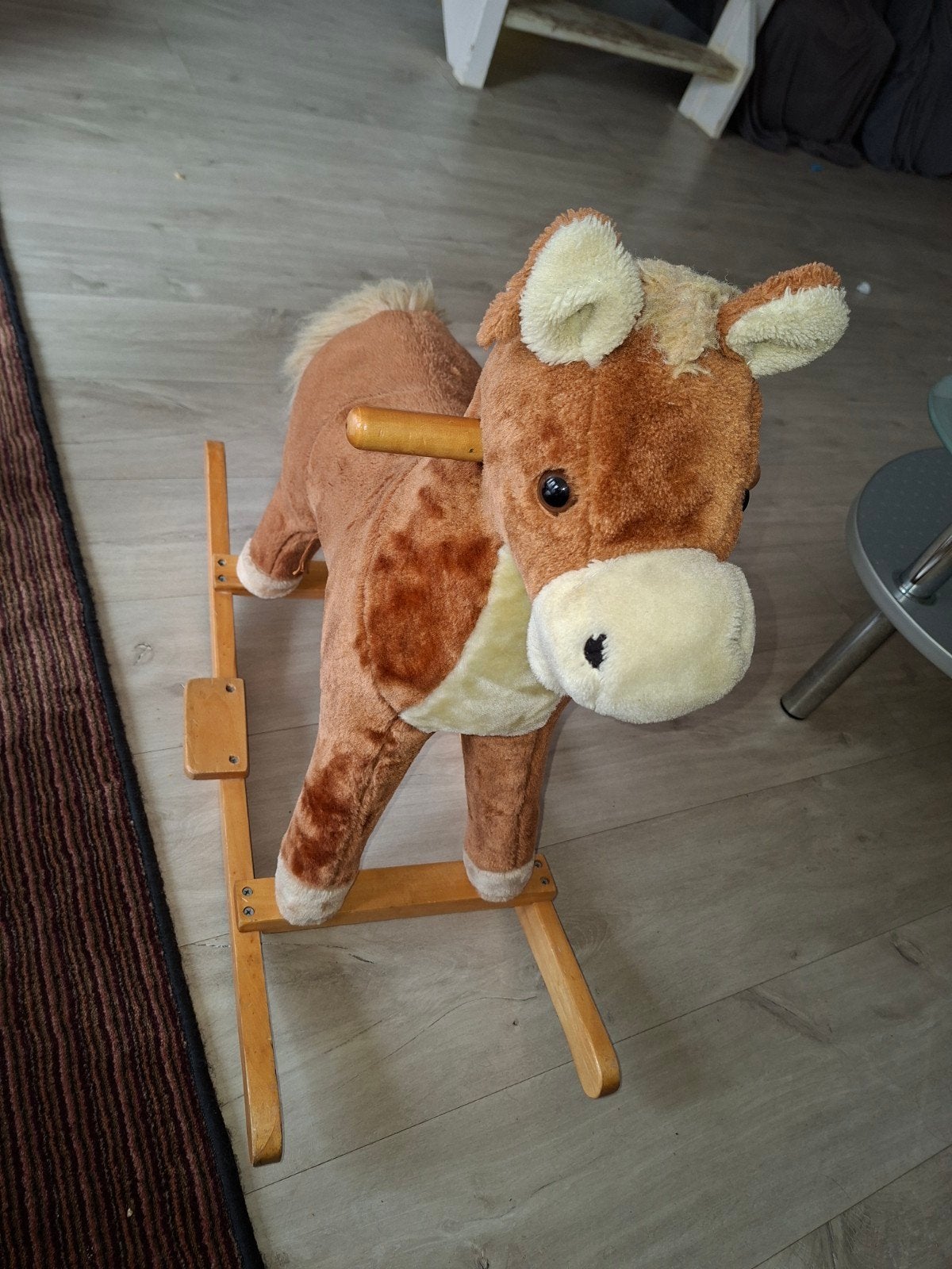 Schattig hobbelpaard voor uren speelplezier, Kinderen en Baby's, Ophalen of Verzenden, Gebruikt, Jongen of Meisje