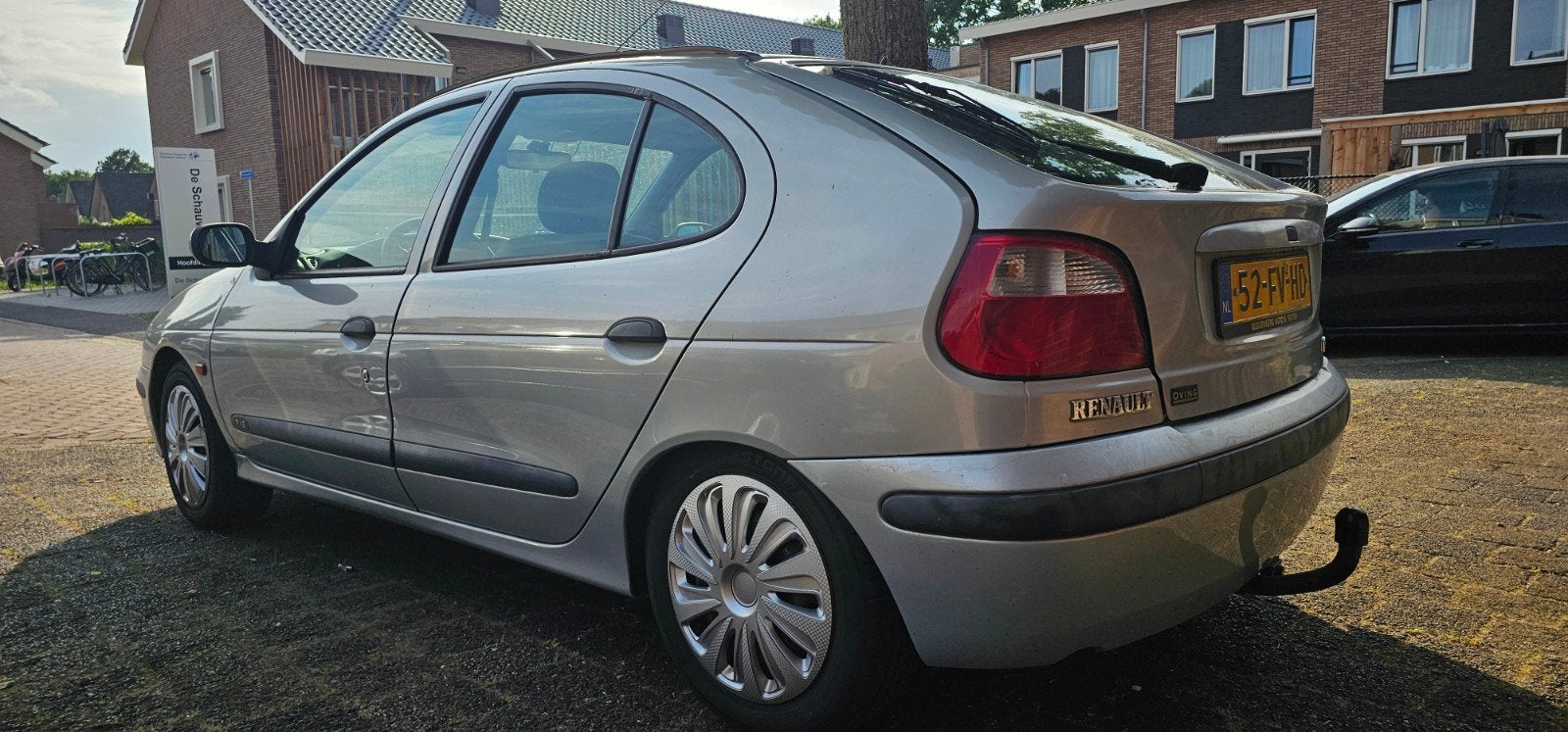 Renault Mégane 1.6 16V HB 2000 Grijs, Auto's, Renault, Particulier, Mégane, Benzine, Hatchback, Handgeschakeld, Origineel Nederlands