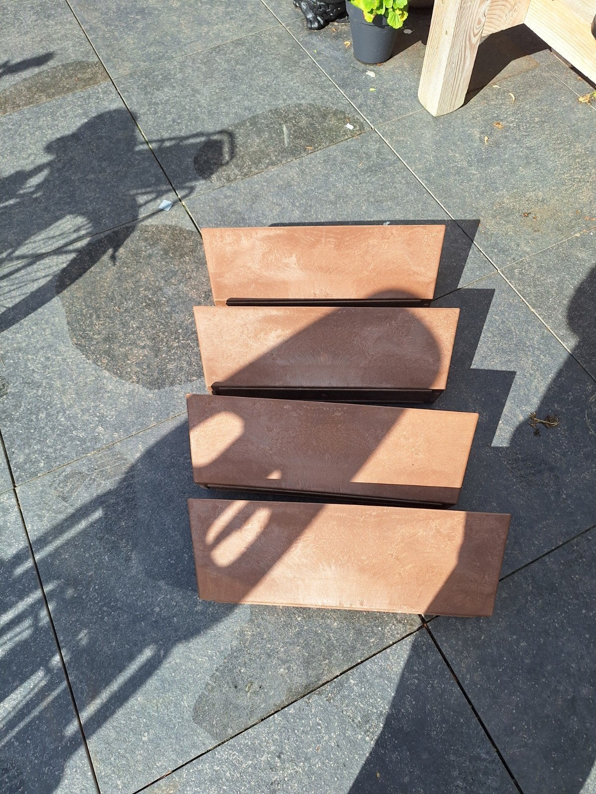 Bloembakken, Tuin en Terras, Bloembakken en Plantenbakken, Ophalen of Verzenden, Rond, Kunststof, Minder dan 30 cm