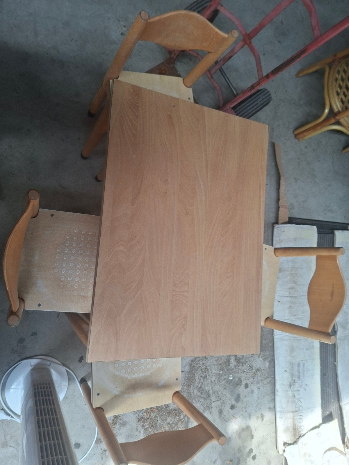 School tafel met 4 stoelen, Ophalen, Gebruikt, Tafel(s) en Stoel(en)