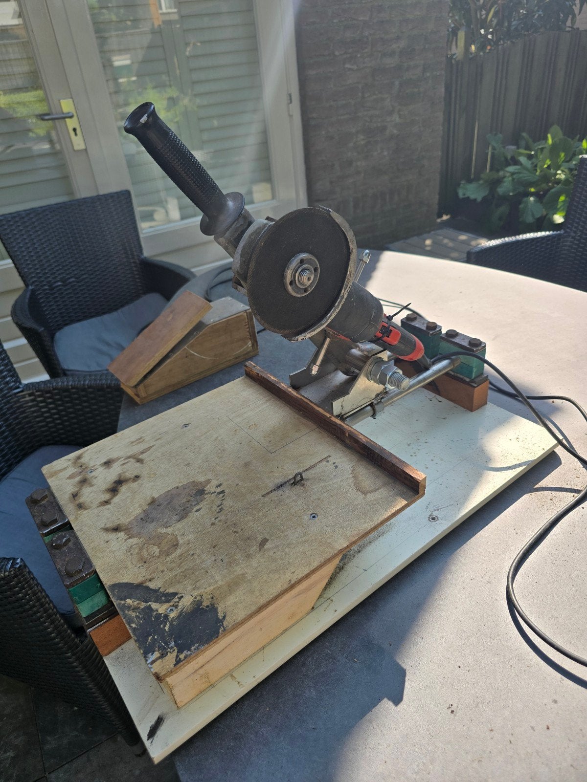 afkort slijptol evt met voetschakelaar., Ophalen, 1200 watt of meer, Afkortzaag, 30 tot 70 mm