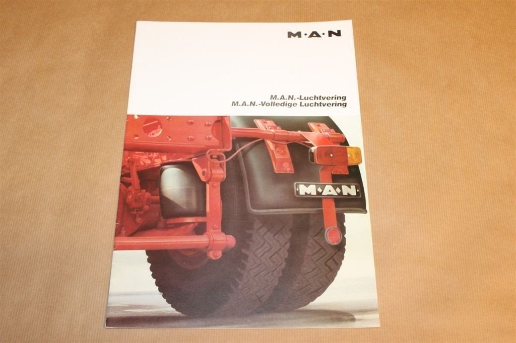 Zeldzame brochure - M.A.N. Luchtvering - Circa 1970, Ophalen of Verzenden, Zo goed als nieuw, Tractor en Landbouw