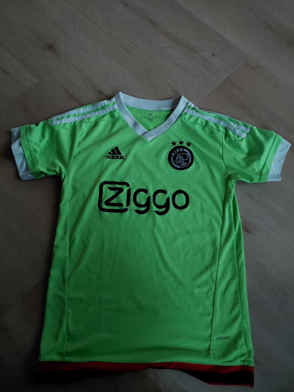 Ajax uitshirt - Maat 176 - Adidas sportshirtje sportshirt, Adidas, Jongen of Meisje, Sport- of Zwemkleding, Ophalen of Verzenden