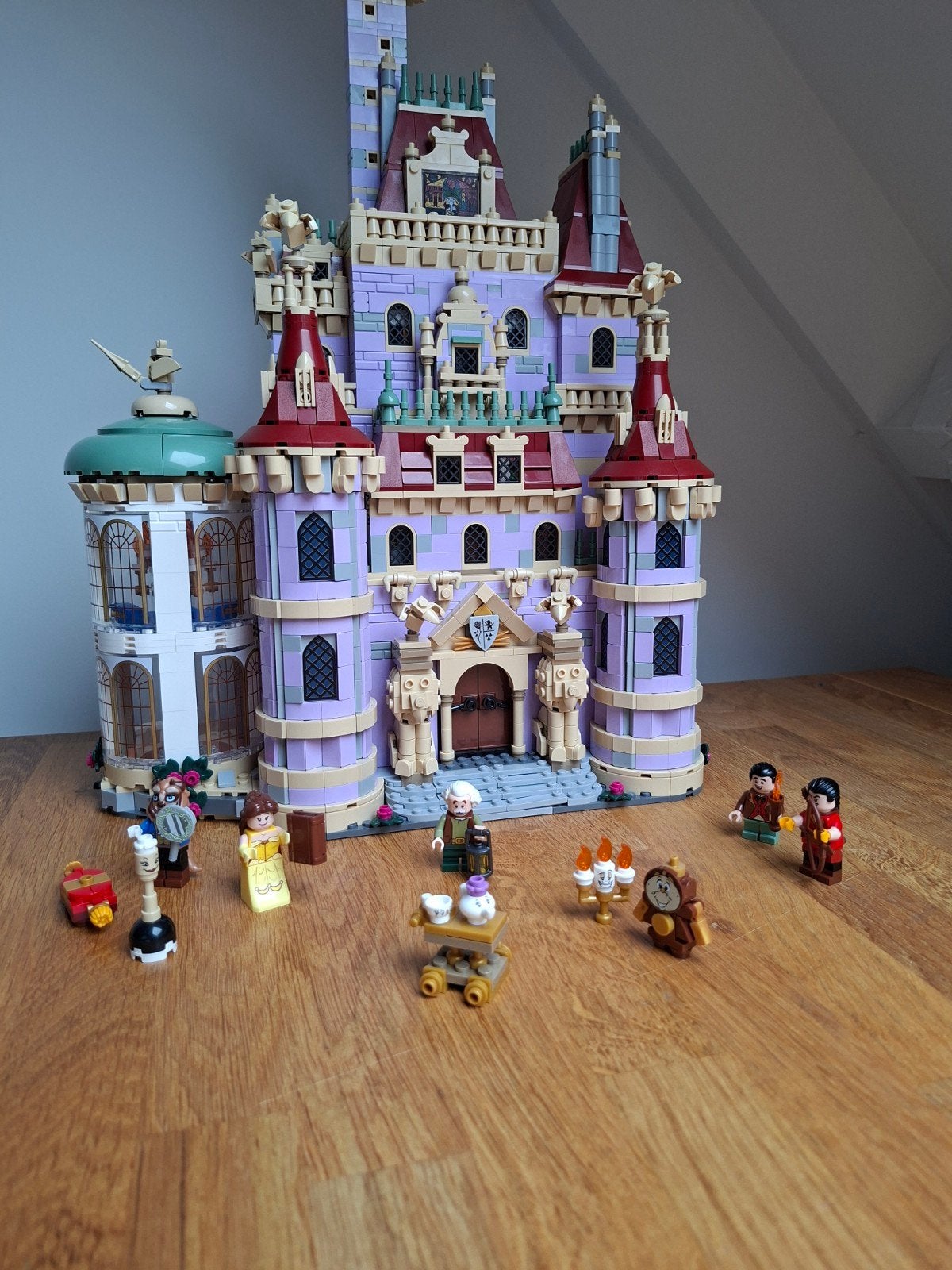 LEGO Disney Kasteel van Belle en het Beest (43196), Ophalen of Verzenden, Zo goed als nieuw, Overige merken