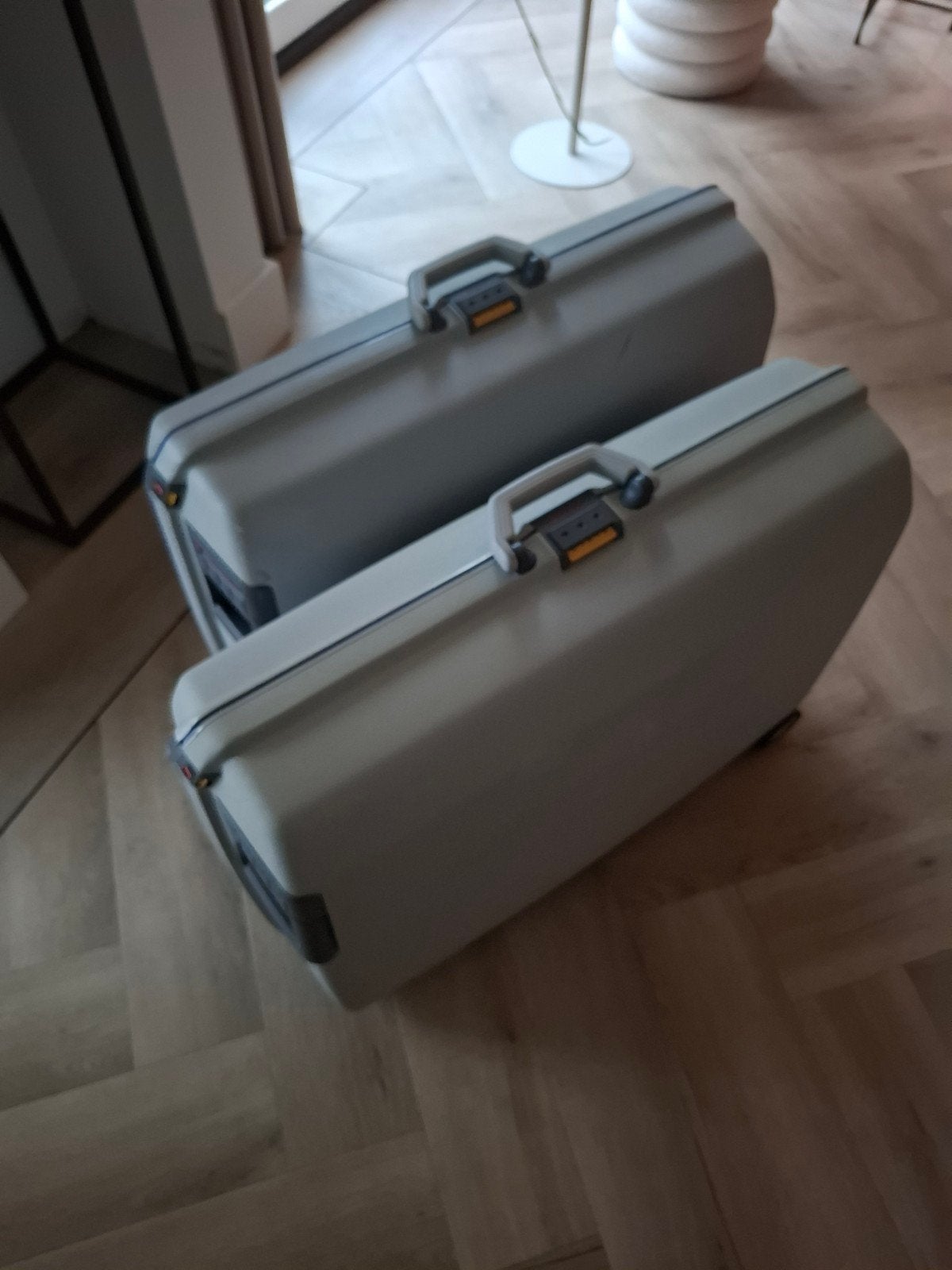 2 Samsonite Oyster koffers - 60x77x25 cm - Goede staat, Ophalen, Gebruikt, Wieltjes