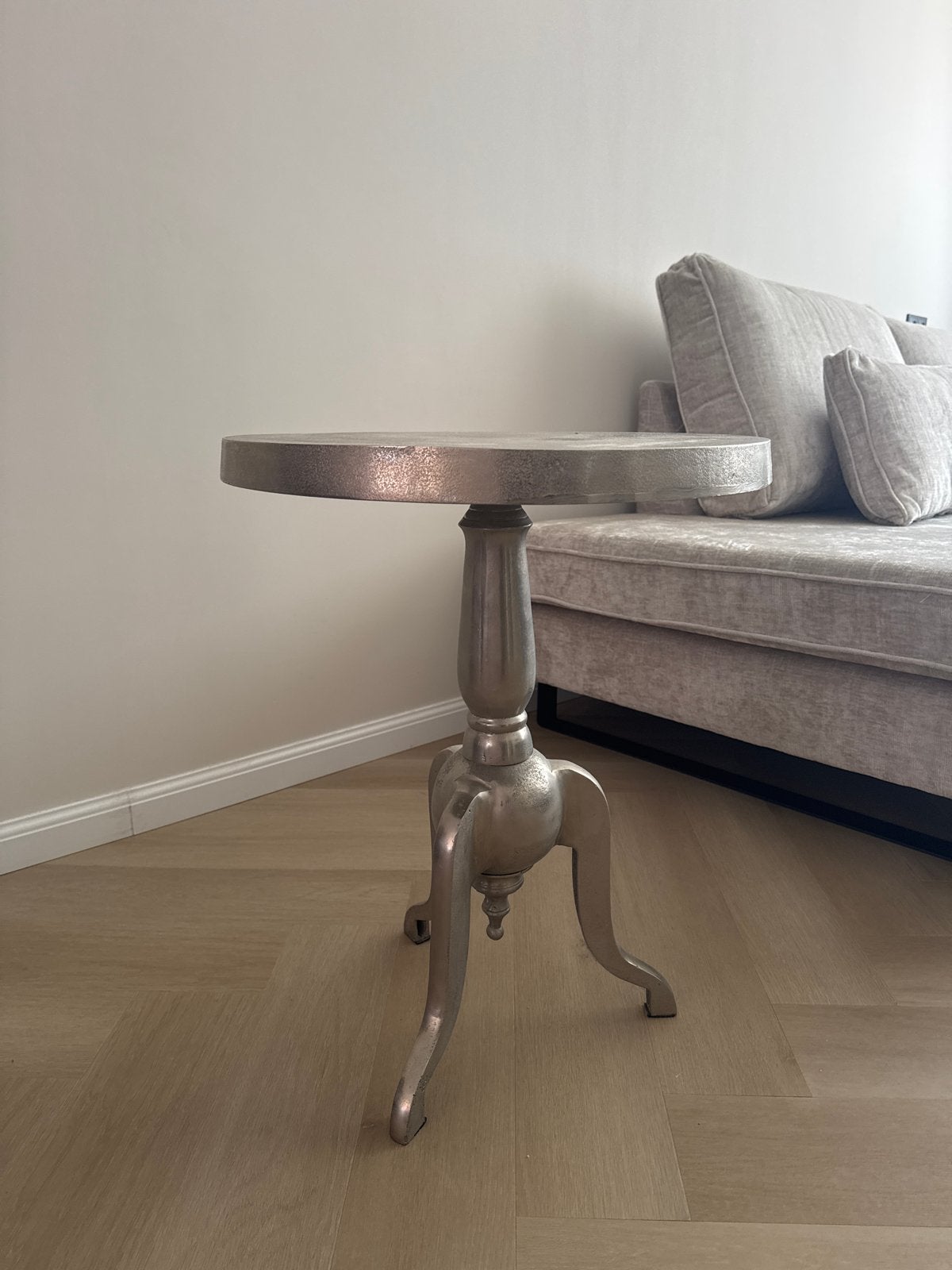 Metalen bijzettafel, rond, zilverkleurig, Minder dan 55 cm, Gebruikt, Metaal of Aluminium, Rond