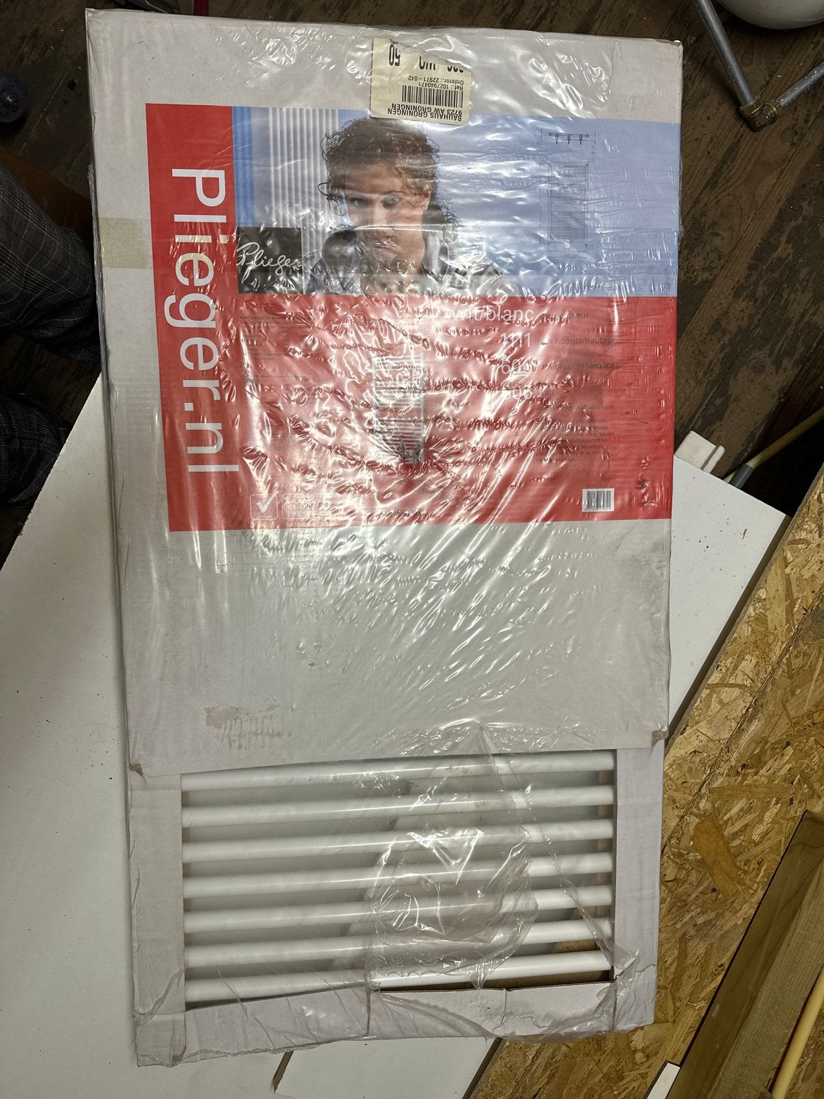 Nieuwe Plieger Designradiator 1111x600 mm - 605 Watt, Doe-het-zelf en Verbouw, 500 tot 800 watt, Radiator, Nieuw, Ophalen of Verzenden