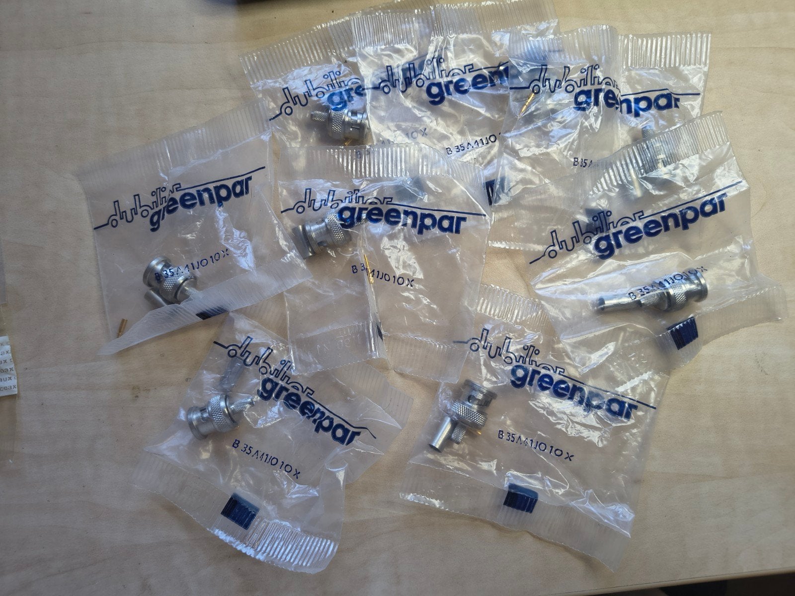 BNC pluggen - 8x knijpplug en 5x soldeer plug, nieuw, Ophalen of Verzenden