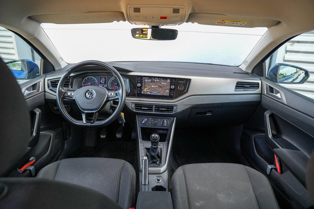 Volkswagen Polo 1.0 TSI Comfortline Navigatie Carplay Adapti, Voorwielaandrijving, Gebruikt, Blauw, 49 €/maand