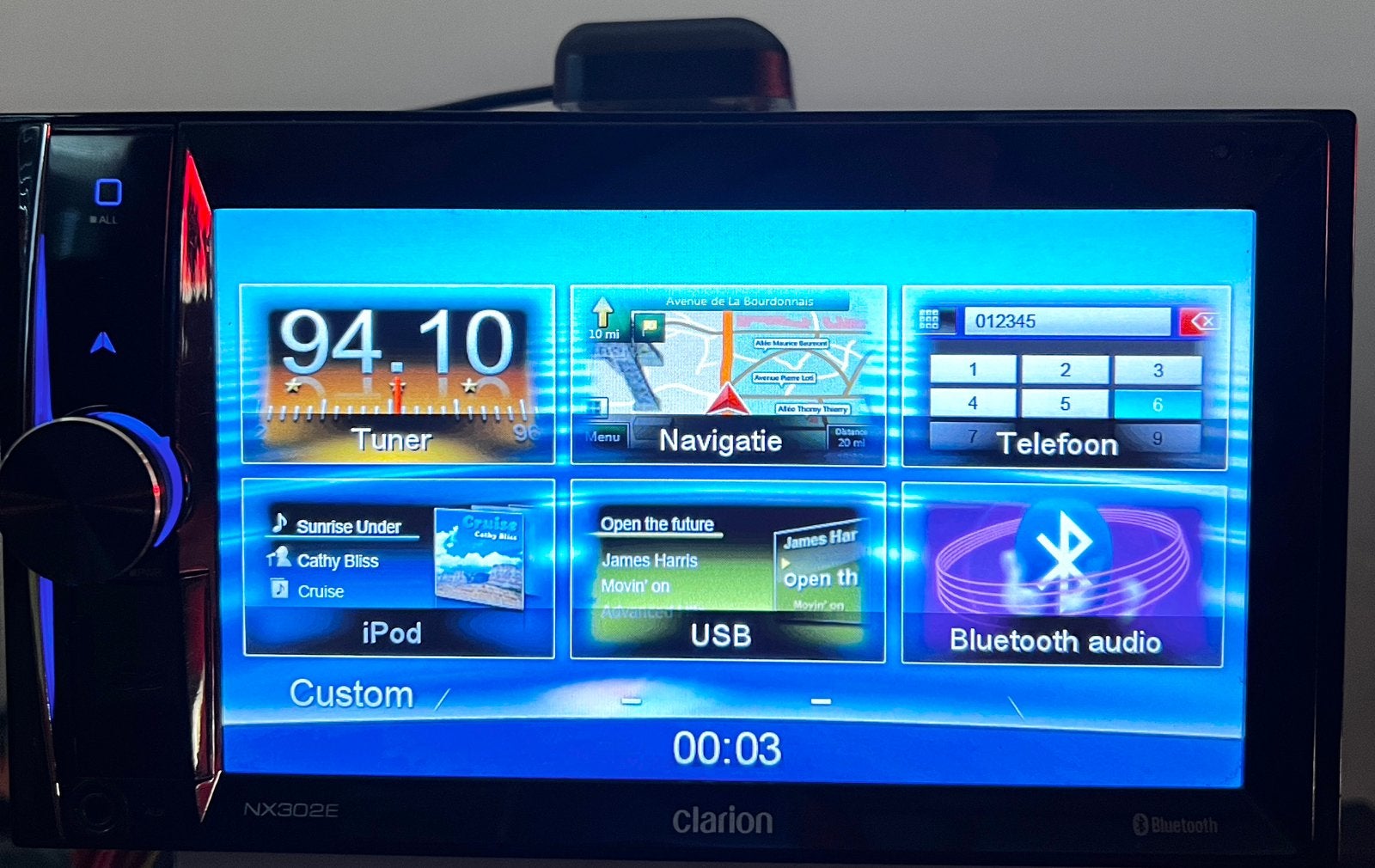 Navi autoradioCLARION NX302E met bluetooth functie Z.G.A.N., Ophalen of Verzenden, Zo goed als nieuw