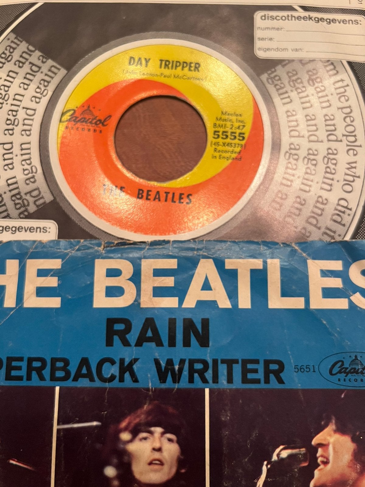 4 singles the Beatles, Cd's en Dvd's, Ophalen, Gebruikt