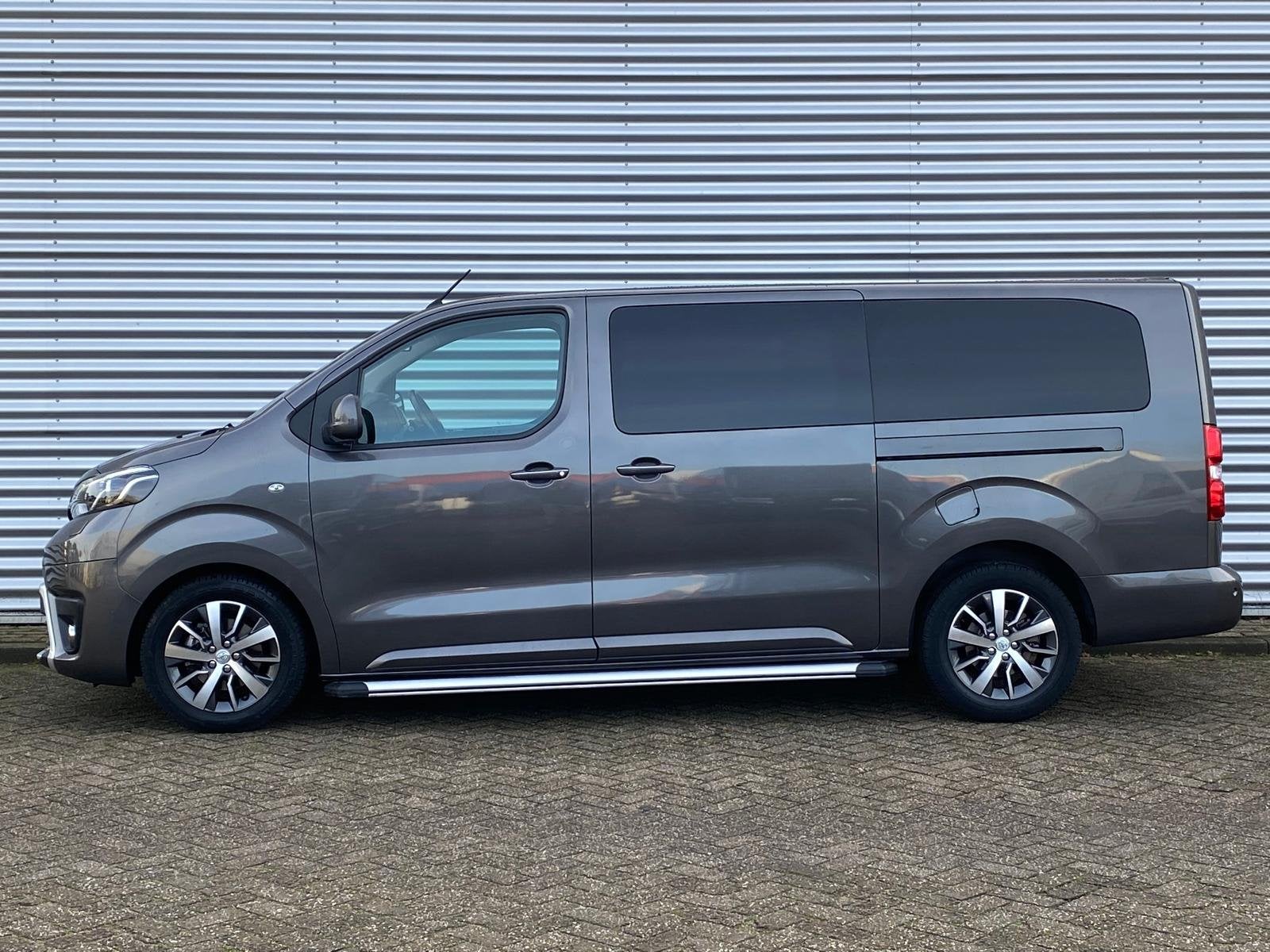 Toyota ProAce Verso 2.0 D-4D Dynamic L3H1 DC 177PK Automaat, Gebruikt, 4 cilinders, 2500 kg, Bedrijf