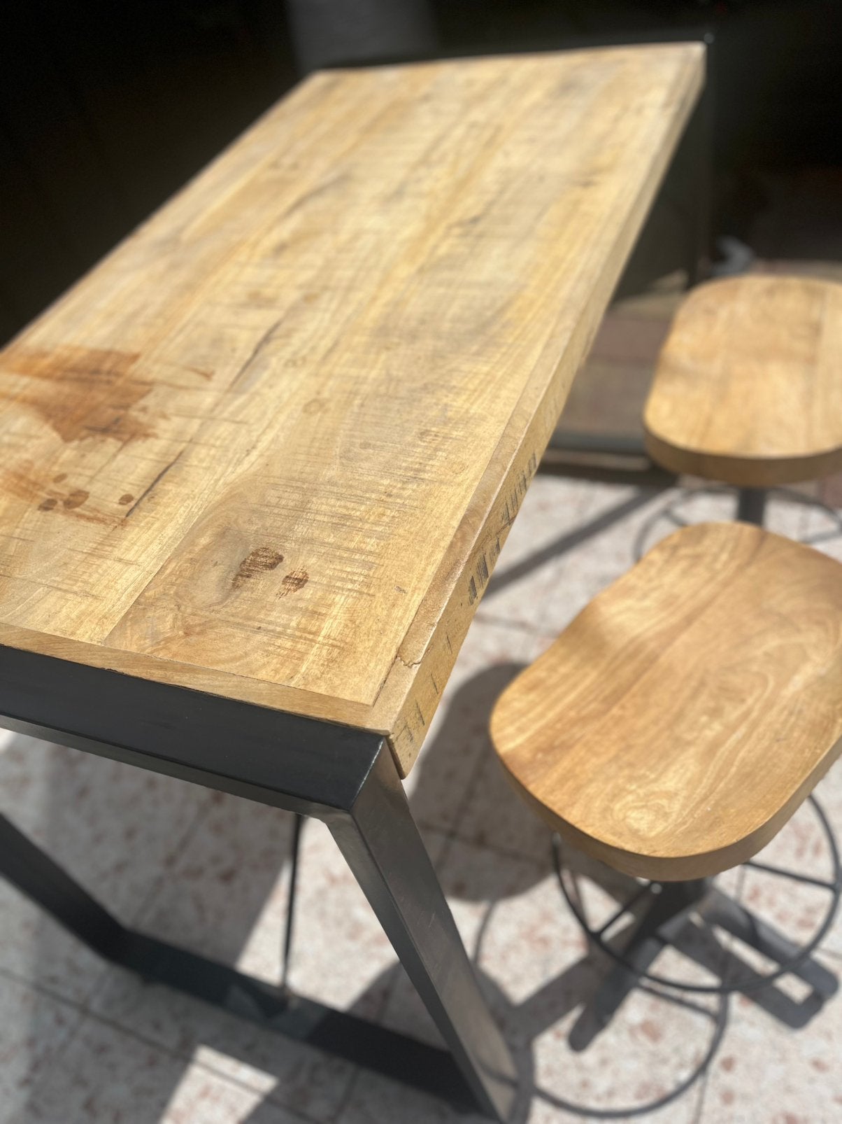 Bijzet / eettafel mango hout, Minder dan 55 cm, Rond, Ophalen of Verzenden, Zo goed als nieuw