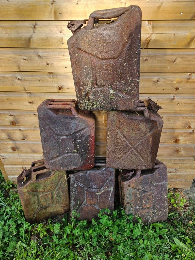 Engelse jerrycans WW2, Verzamelen, Militaria | Tweede Wereldoorlog, Ophalen, Overige soorten, Engeland