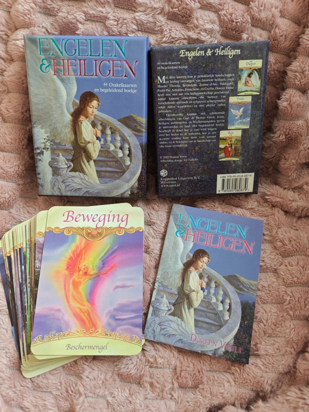 Engelen & Heiligen Orakelkaarten met begeleidend boekje, Ophalen of Verzenden, Zo goed als nieuw, Tarot of Kaarten leggen, Overige typen