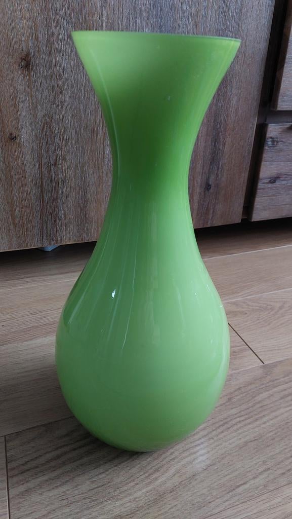 Mooie groene retro vaas, Huis en Inrichting, Woonaccessoires | Vazen, Ophalen of Verzenden, Nieuw, Groen, Glas