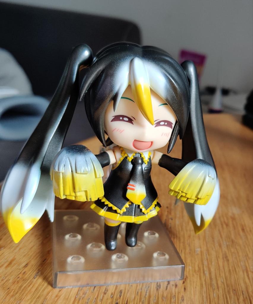 Hatsune Miku Cheerful Nendoroid custom repaint anime figure, Ophalen of Verzenden, Zo goed als nieuw
