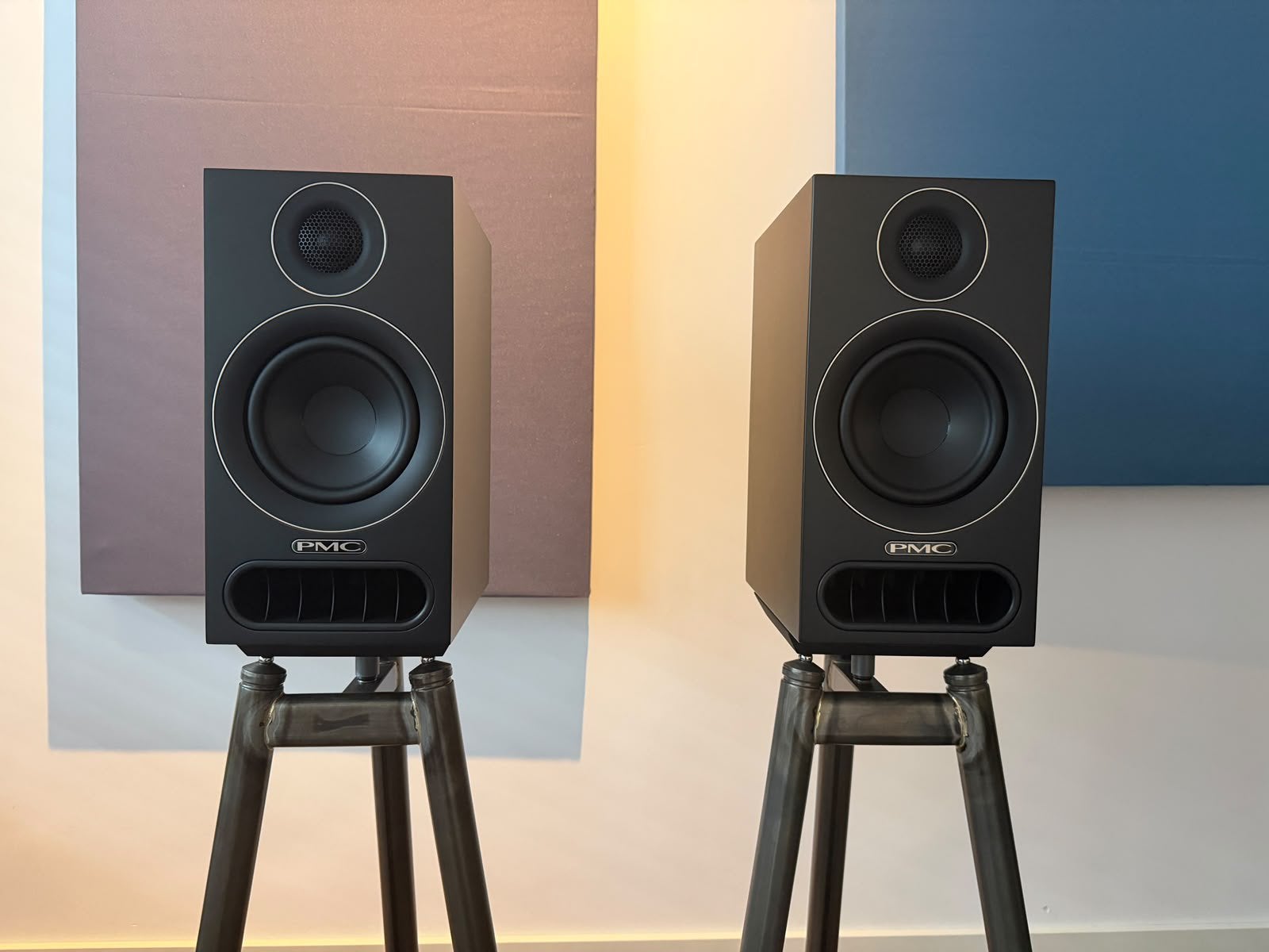 PMC Prodigy1 – showmodellen in nieuwstaat – fabrieksgarantie, Audio, Tv en Foto, Studiomonitor, Inclusief kabels, Zo goed als nieuw