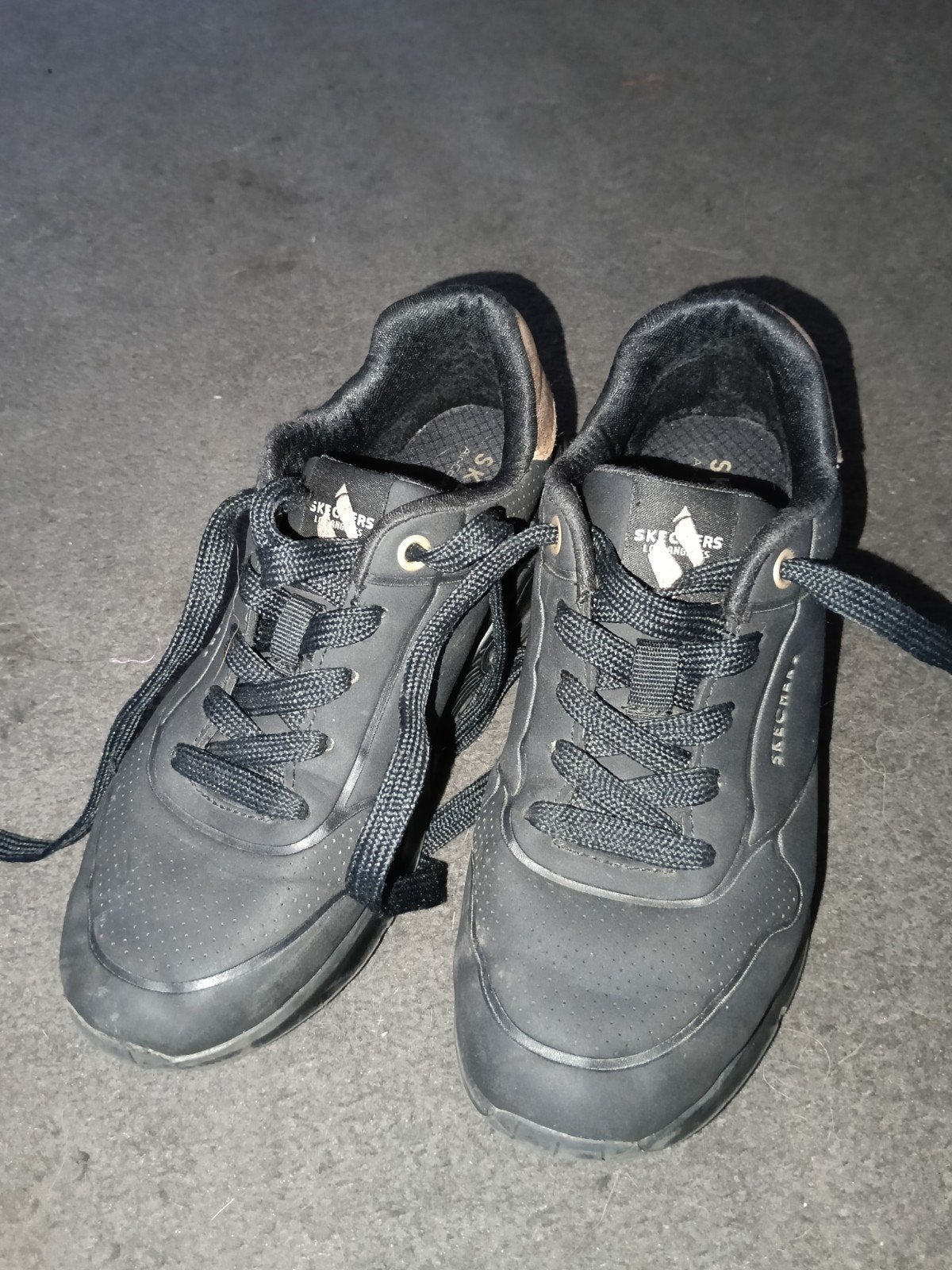 Skechers sneakers maat 33 zwart met roségouden accenten, Ophalen of Verzenden