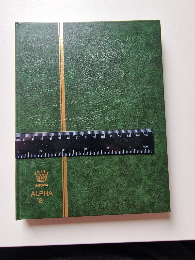 Estland, Letland, Litouwen mix in Importa Alpha 8 album, Postzegels en Munten, Postzegels | Volle albums en Verzamelingen, Ophalen of Verzenden