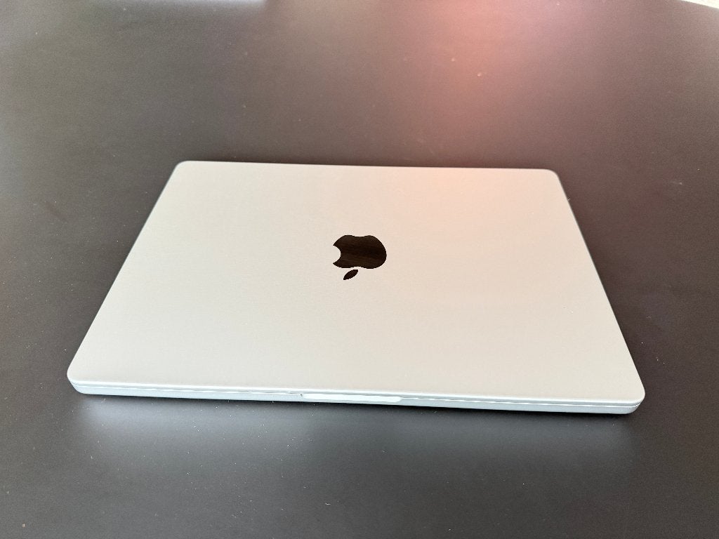 MacBook Pro 14″ M4 Pro | 24GB / 512GB | Zilver | Topstaat