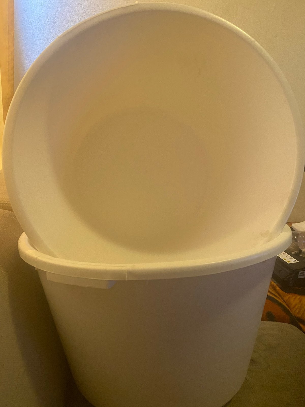 45 literTwee Witte plastic / teil speciekuip kuip metselkuip, Ophalen, Zo goed als nieuw, Kunststof, Met handgreep
