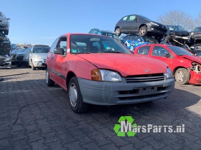 Richtingaanwijzer rechts van een Toyota Starlet, Gebruikt, -, -, Ophalen of Verzenden