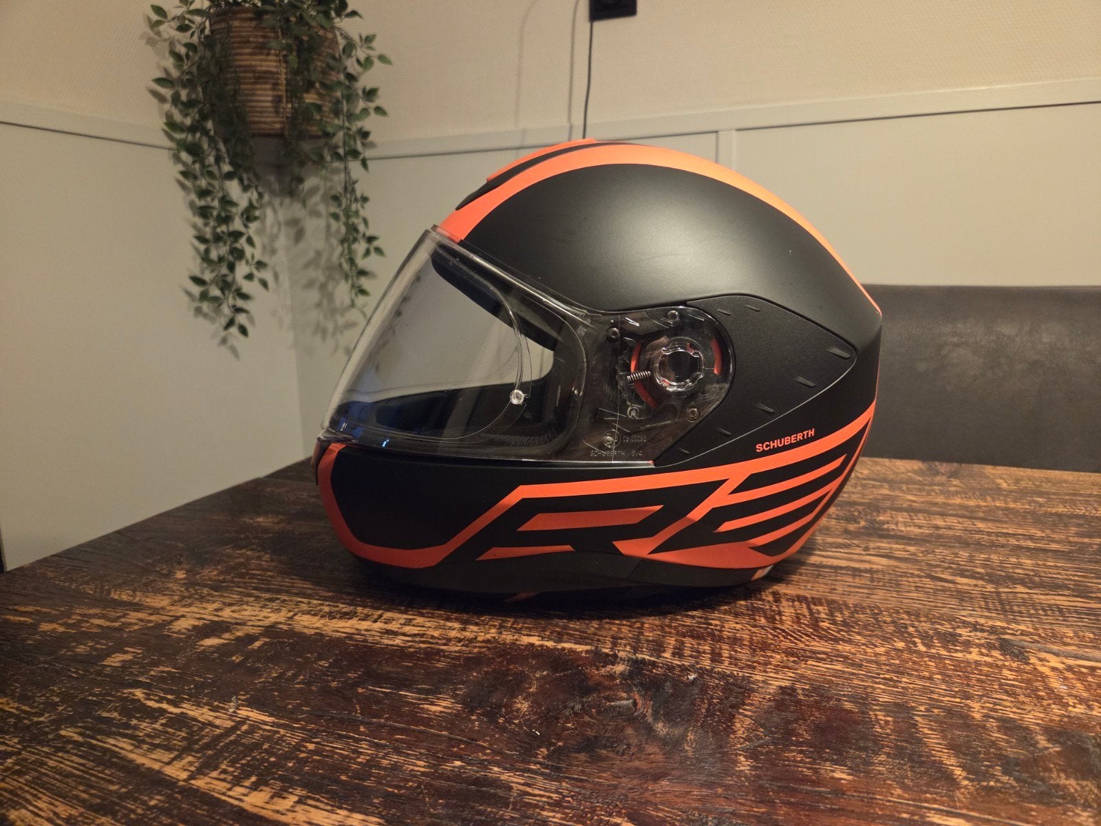 Schuberth R2 Integraalhelm  Maat 59/ L incl.SC1 intercom, Motoren, Kleding | Motorhelmen, Ophalen of Verzenden, Tweedehands, Integraalhelm