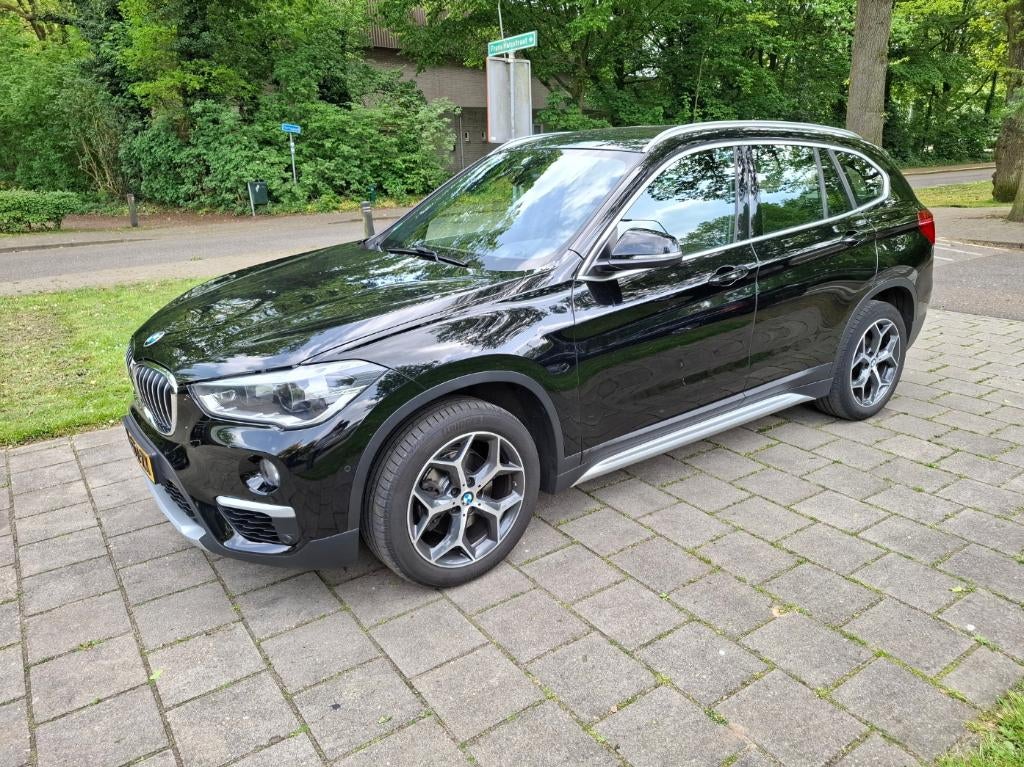 BMW X1 Sdrive automaat 1.8i 2018, in uitstekende staat, Zwart, 75 €/maand, 19 km/l, Particulier