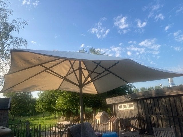 Solero parasol met voet en beschermhoes, Tuin en Terras, Ophalen, Gebruikt, 3 tot 4 meter, Overige typen