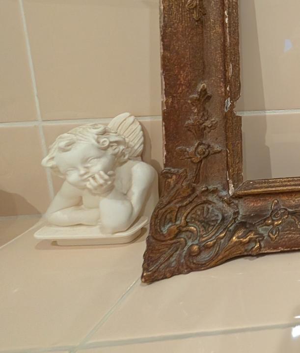 Sierlijk wit gipsen cherub engeltje – klassiek & sfeervol, Verzamelen, Beelden en Beeldjes, Ophalen, Gebruikt, Religie