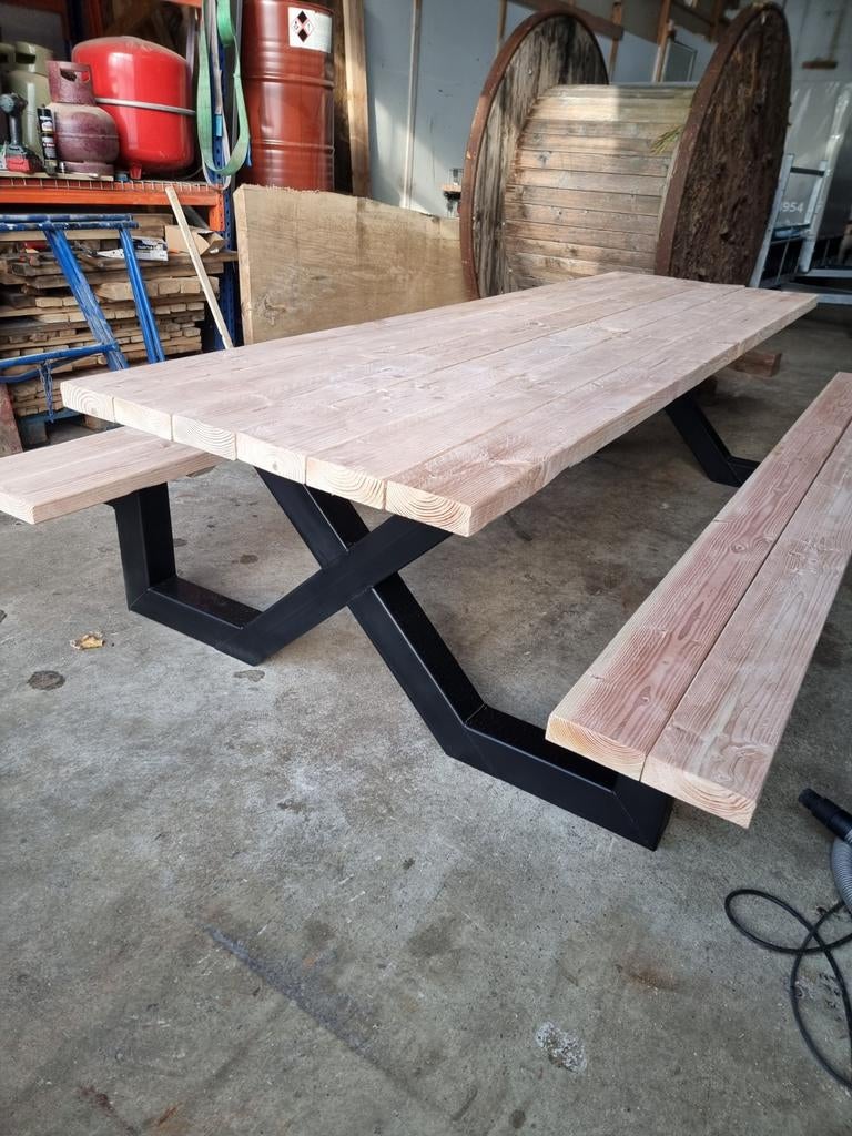 Douglas picknicktafel 3 meter met stalen X-poten, Tuin en Terras, Picknicktafels, Nieuw, Ophalen of Verzenden, Onbekend, Rechthoekig