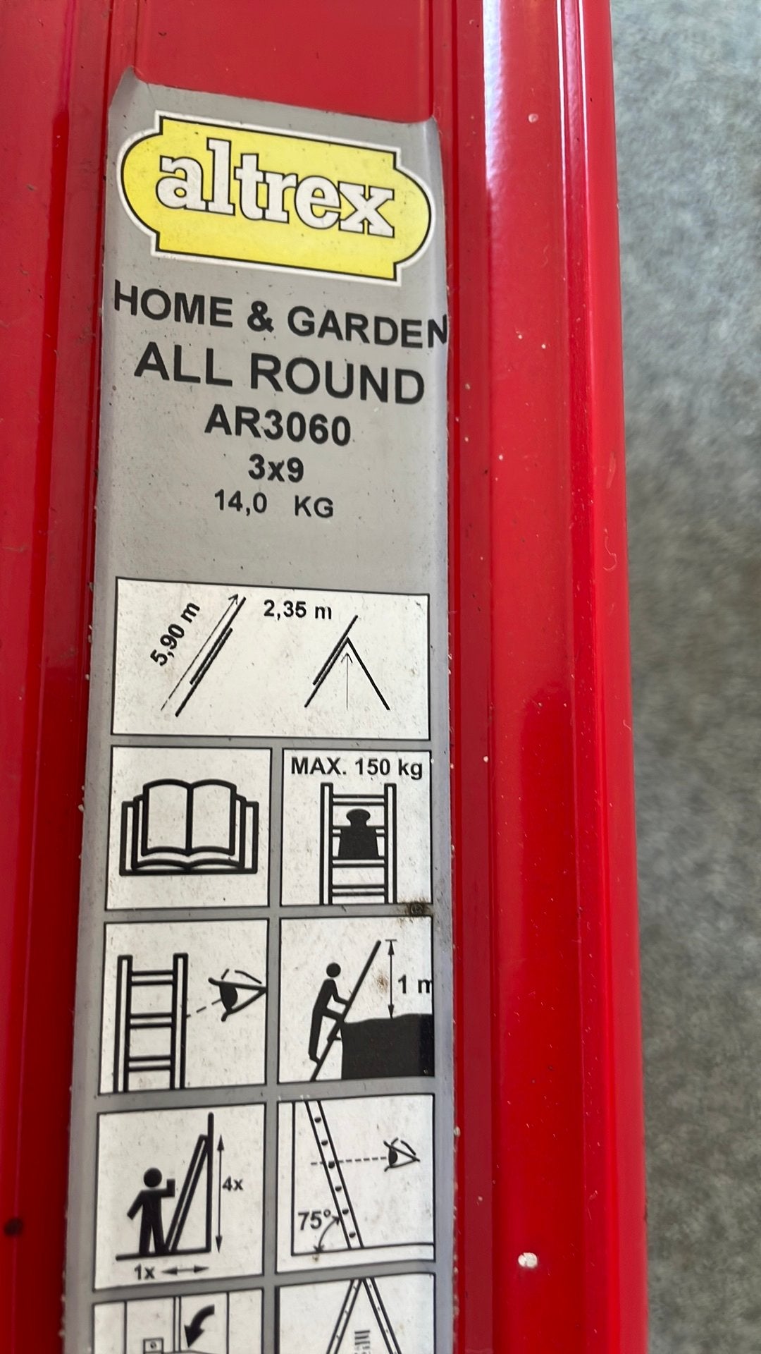 Ladder altrex 3 x 9 zeer netjes, Ophalen, Zo goed als nieuw, 4 meter of meer