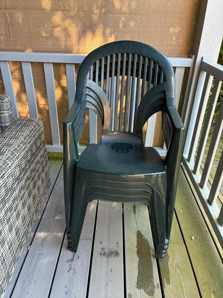 4 tuinstoelen, Ophalen, Zo goed als nieuw, Kunststof