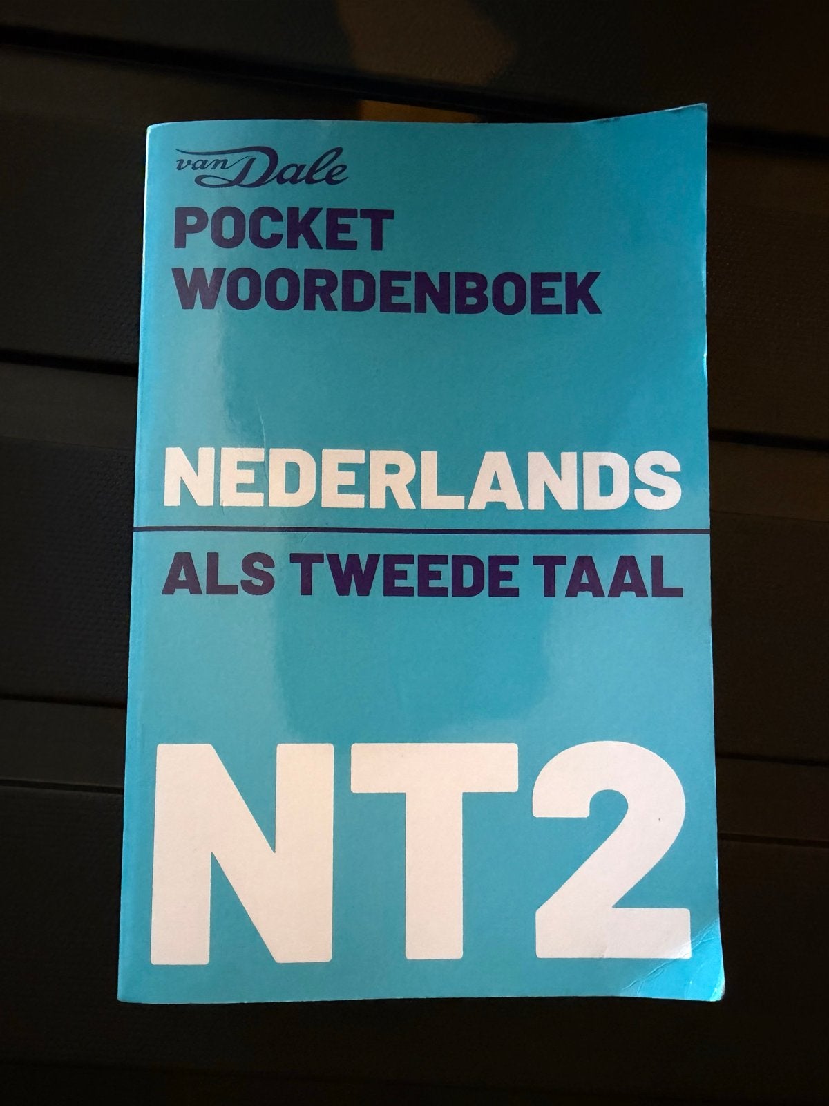 Van dale pocketwoordenboek nederlands als tweede taal (nt2), Boeken, Ophalen of Verzenden, Zo goed als nieuw, Van Dale, Nederlands
