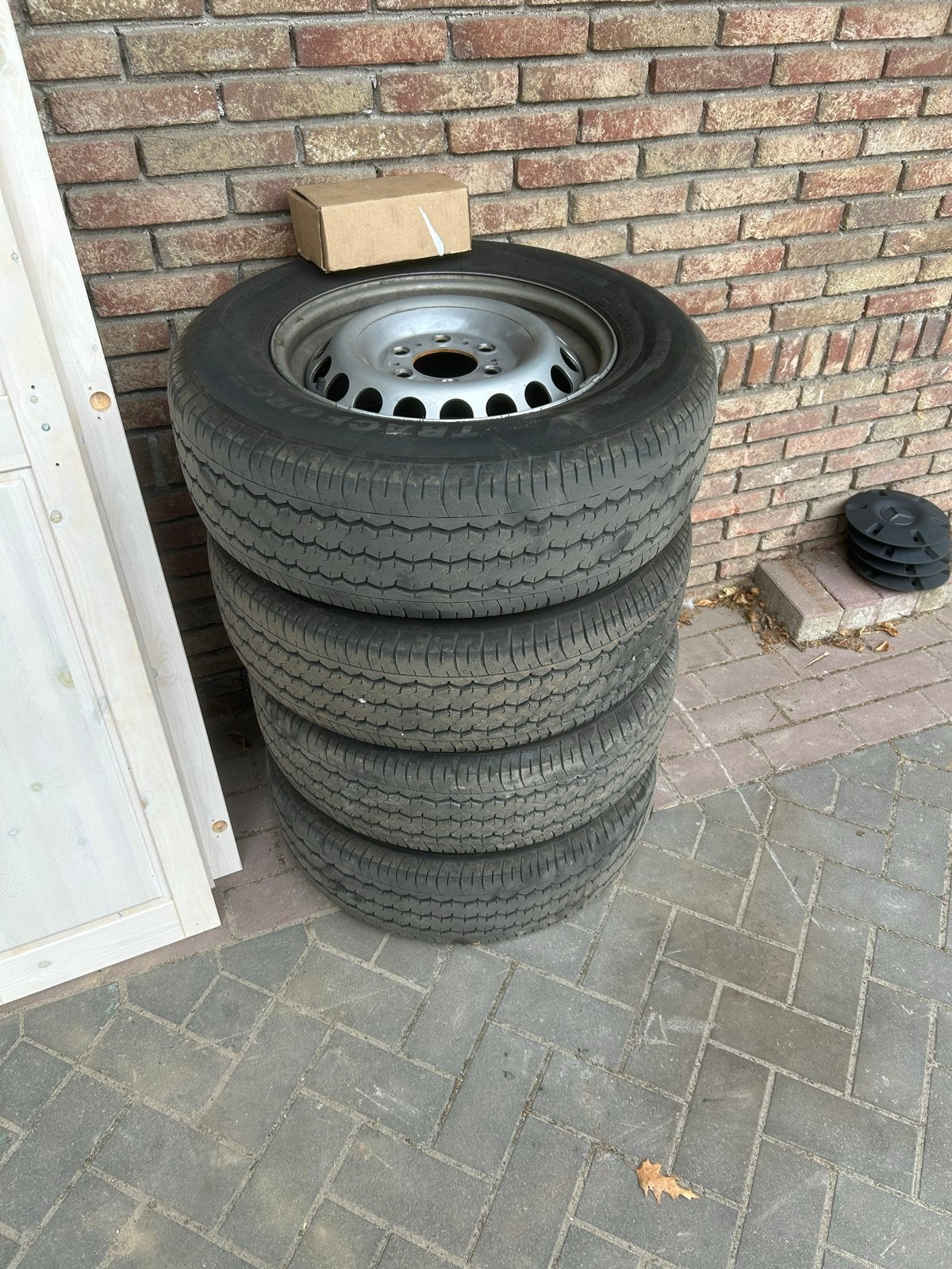 Set van 4 gebruikte Tracforce banden met velgen, Ophalen, 16 inch, Banden en Velgen, 235 mm