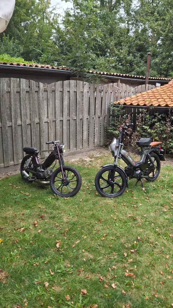 2x tomos a35, geel en blauw kenteken, incl onderdelen, Fietsen en Brommers, Brommers | Tomos, Ophalen, Gebruikt, Maximaal 45 km/u