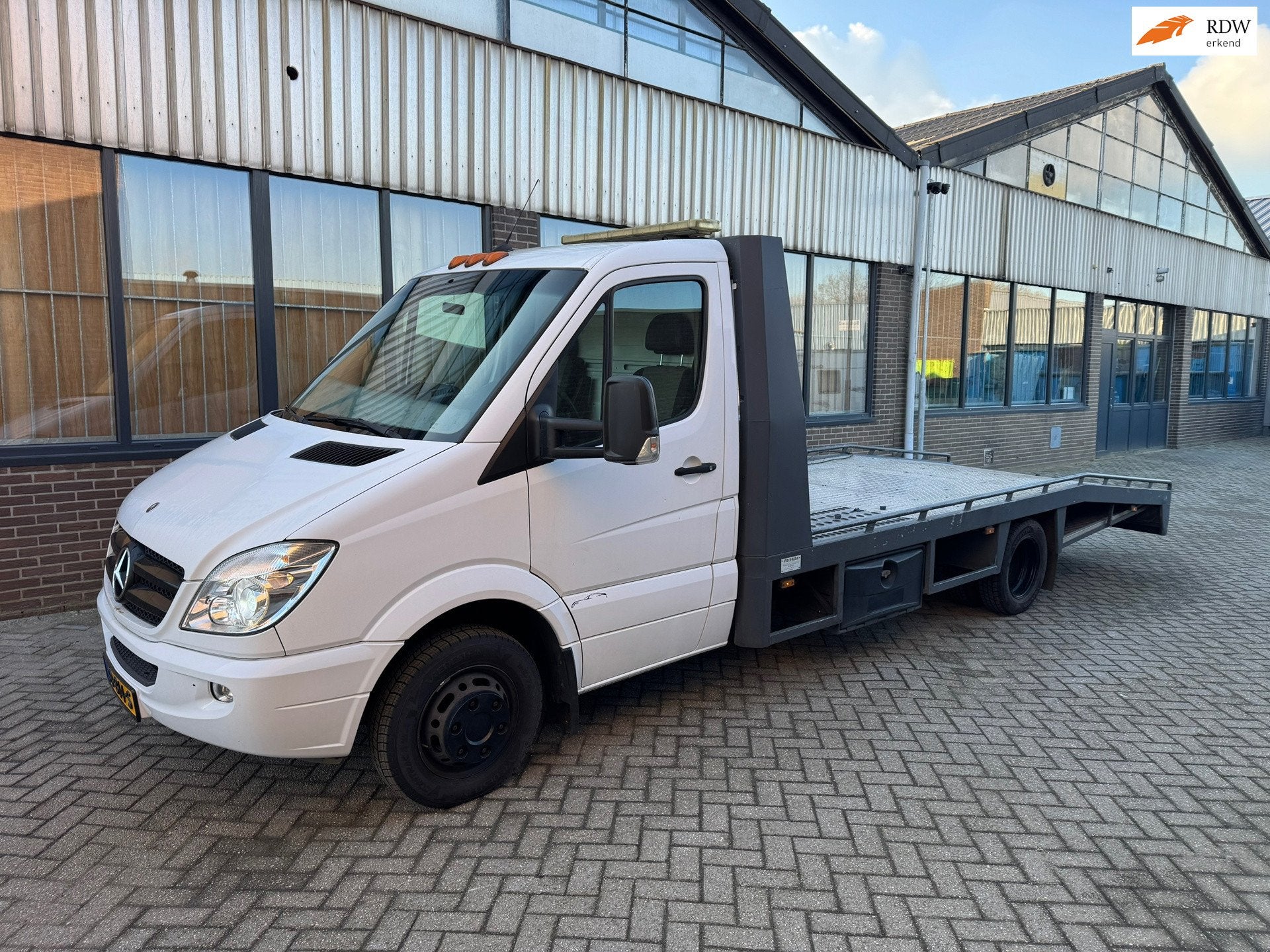 Mercedes-Benz Sprinter 318 3.0 CDI 432 Oprijwagen // klein r, Achterwielaandrijving, Gebruikt, Zwart, 186 pk