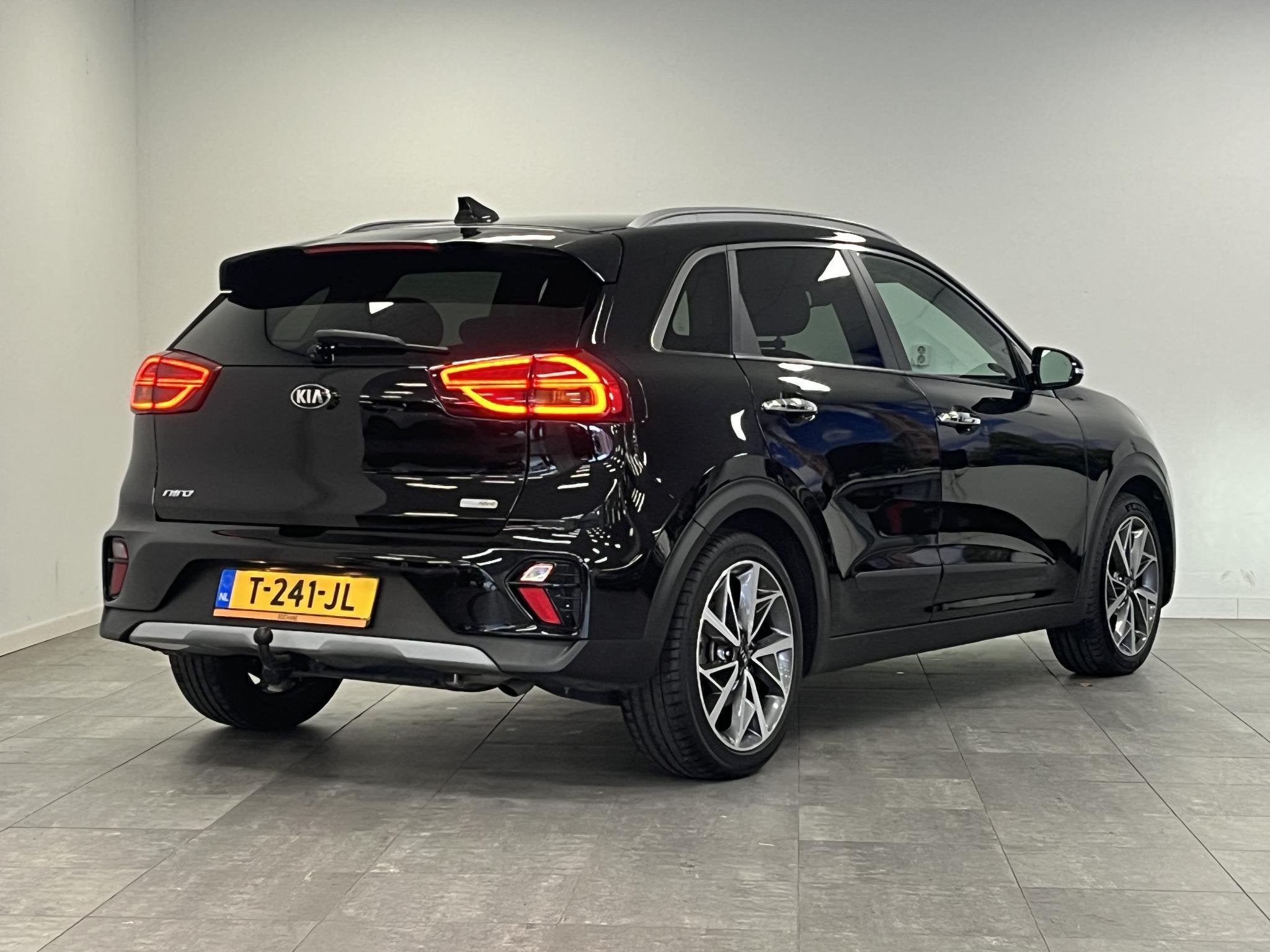 Foto 2 van Kia Niro 1.6 GDi Hybrid ExecutiveLine | NAVI | LEDER | STOEL