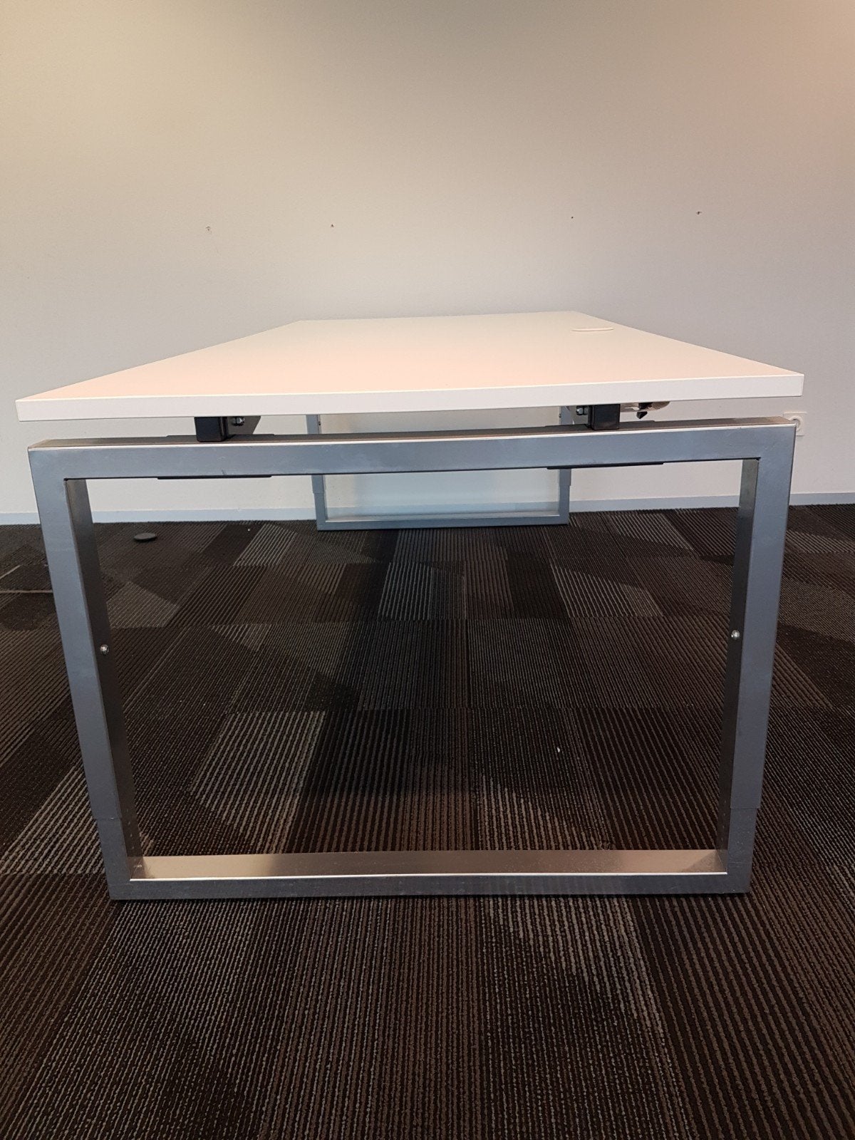 Bureau twinform 180x90 hoogte verstelbaar, Huis en Inrichting, Ophalen, In hoogte verstelbaar, Zo goed als nieuw