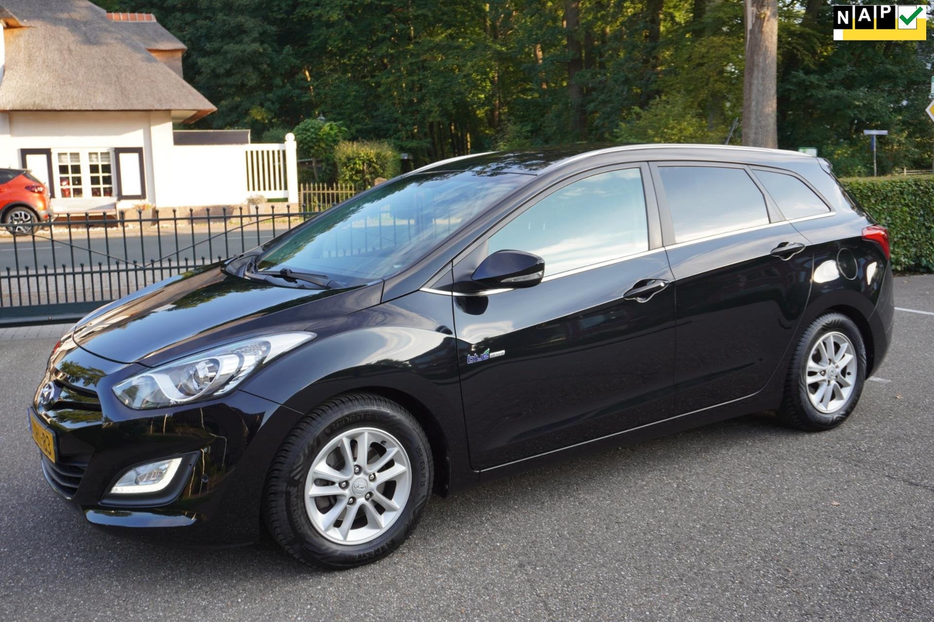 Hyundai I30 Wagon 1.6 GDi i-Motion Airco Navi Pdc Lm Velgen, Auto's, Voorwielaandrijving, Euro 5, 135 pk, Gebruikt