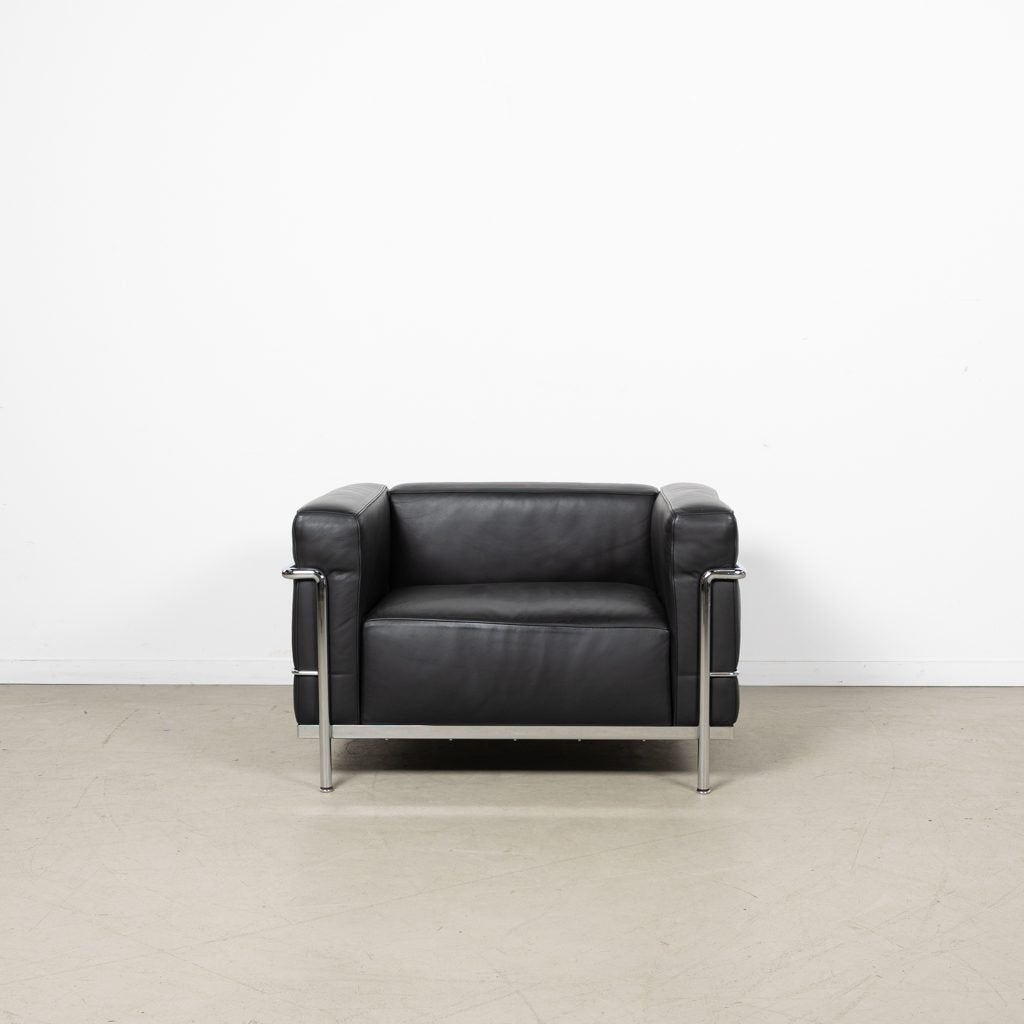 Cassina LC3 Fauteuil Zwart Leer, Huis en Inrichting, Niet ingevuld, Niet ingevuld, Leer, Nieuw